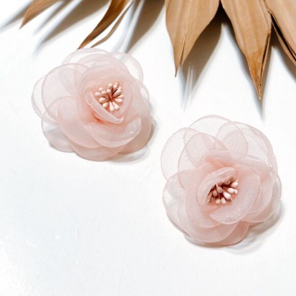 Anthropologie Jewelry - Pink flower stud earrings #1009